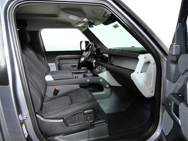 2022 Land Rover Defender 90 Standard