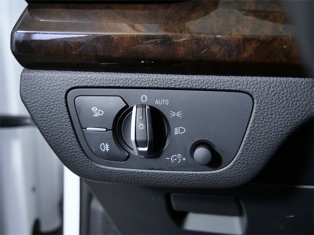 2020 Audi Q5 45 Premium Plus quattro