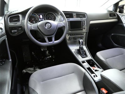 2016 Volkswagen e-Golf SE