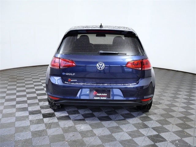 2016 Volkswagen e-Golf SE