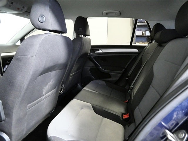 2016 Volkswagen e-Golf SE