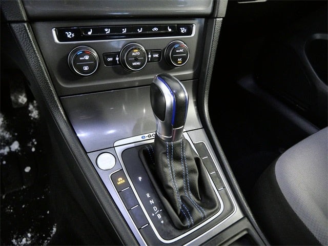 2016 Volkswagen e-Golf SE