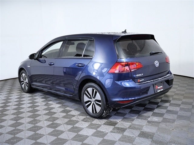 2016 Volkswagen e-Golf SE