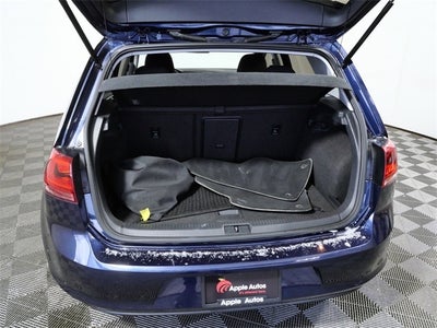 2016 Volkswagen e-Golf SE