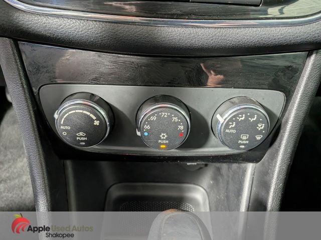 2012 Chrysler 200 Touring Convertible