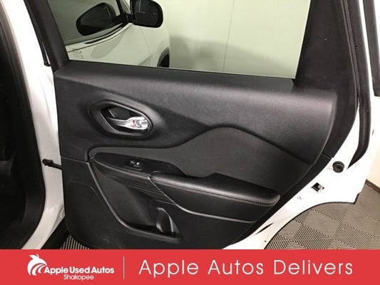 2017 Jeep Cherokee Latitude in Shakopee, MN - Apple Used Autos Shakopee