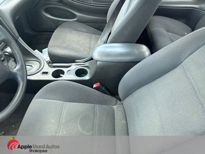 2002 Ford Mustang V6 Deluxe
