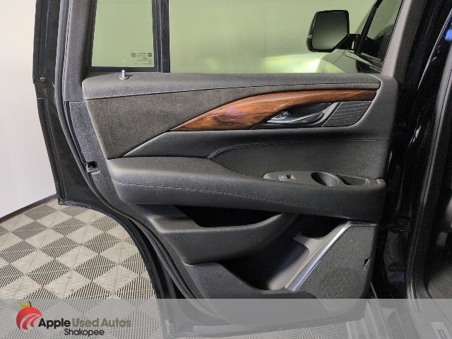 2015 Cadillac Escalade Luxury