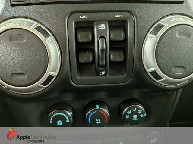 2011 Jeep Wrangler Unlimited Sahara