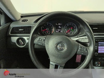 2013 Volkswagen Passat 2.5 SE