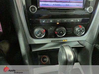 2013 Volkswagen Passat 2.5 SE