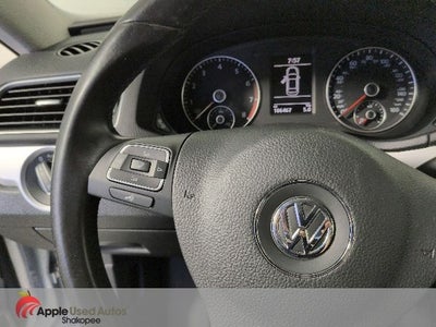 2013 Volkswagen Passat 2.5 SE