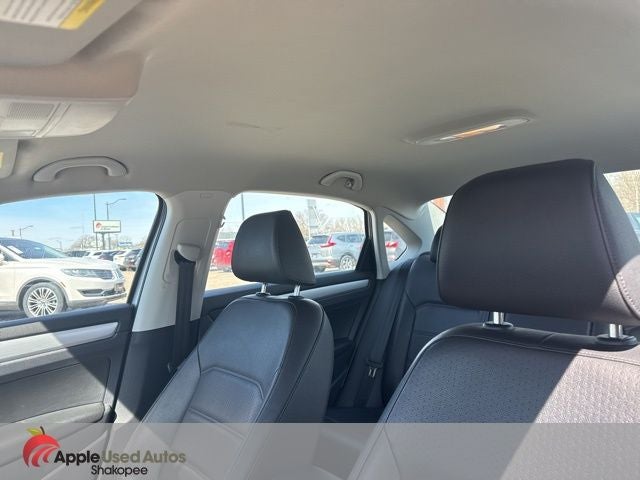 2013 Volkswagen Passat 2.5 SE