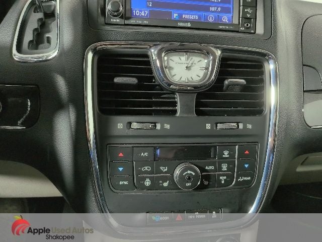 2012 Chrysler Town & Country Limited