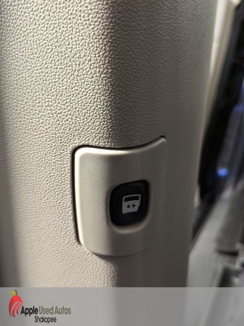 2012 Chrysler Town & Country Limited