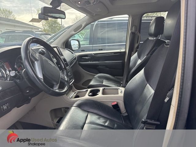 2012 Chrysler Town & Country Limited
