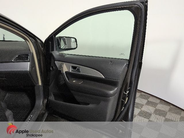 2011 Lincoln MKX Base