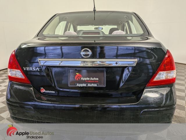 2009 Nissan Versa 1.8 S
