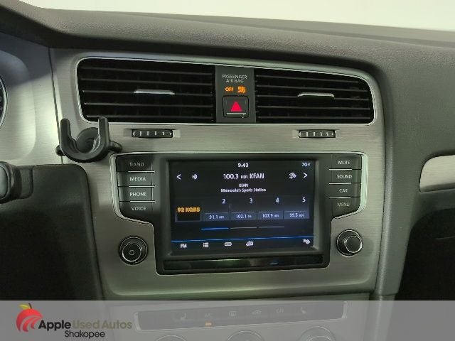 2017 Volkswagen Golf SportWagen SE