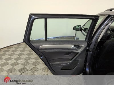 2017 Volkswagen Golf SportWagen SE