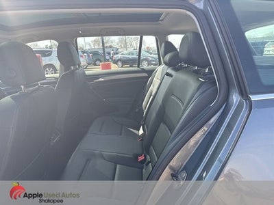 2017 Volkswagen Golf SportWagen SE