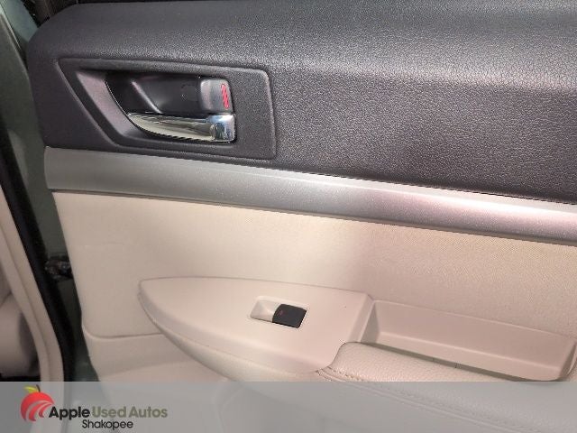 2010 Subaru Outback 2.5i Premium