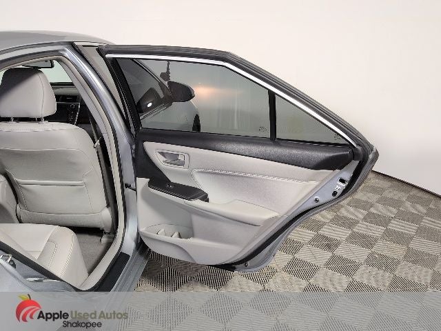 2016 Toyota Camry XLE