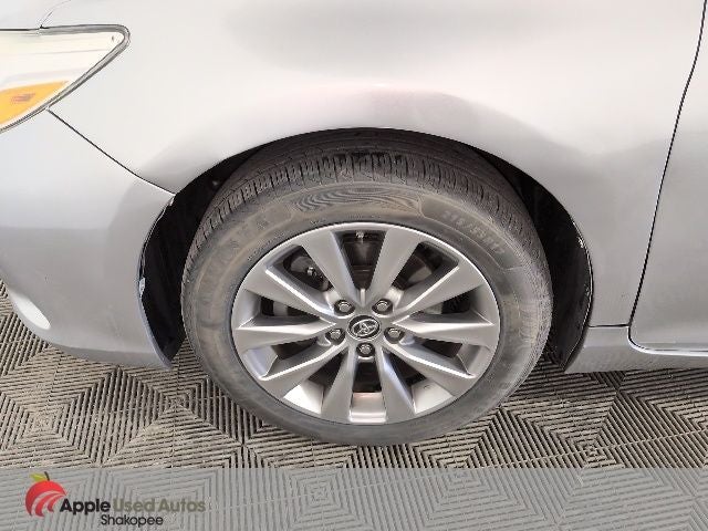 2016 Toyota Camry XLE