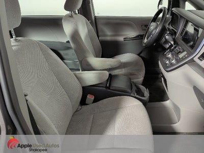 2016 Toyota Sienna L 7 Passenger