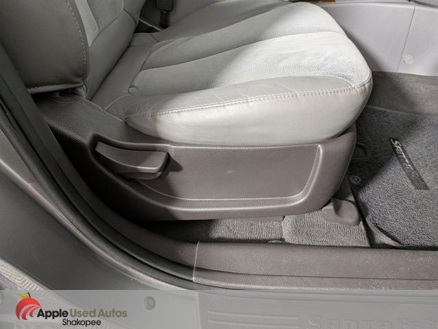 2011 Hyundai Santa Fe SE