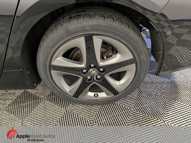2020 Toyota Prius XLE